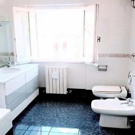 Villa Vallocchia - Sleeps 18 Exclusive Poolgrounds 5 * Borgiano (Perugia)