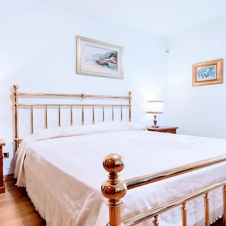 Villa Vallocchia - Sleeps 18 Exclusive Poolgrounds 5 *