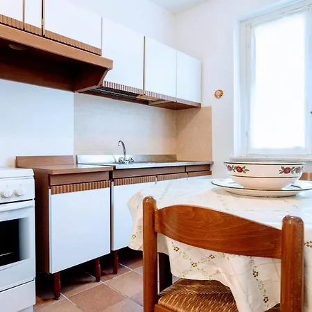 Villa Vallocchia - Sleeps 18 Exclusive Poolgrounds 5 *