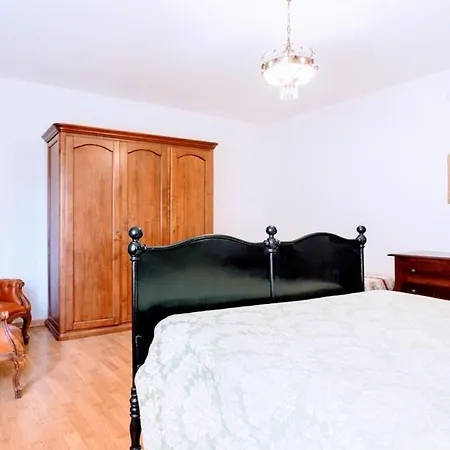 Villa Vallocchia - Sleeps 18 Exclusive Poolgrounds 5 * Borgiano (Perugia)