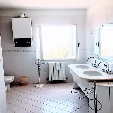 Villa Vallocchia - Sleeps 18 Exclusive Poolgrounds 5