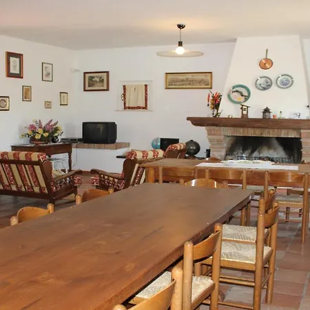 Villa Vallocchia - Sleeps 18 Exclusive Poolgrounds 5 *