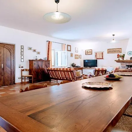 Villa Vallocchia - Sleeps 18 Exclusive Poolgrounds 5 * Borgiano (Perugia)